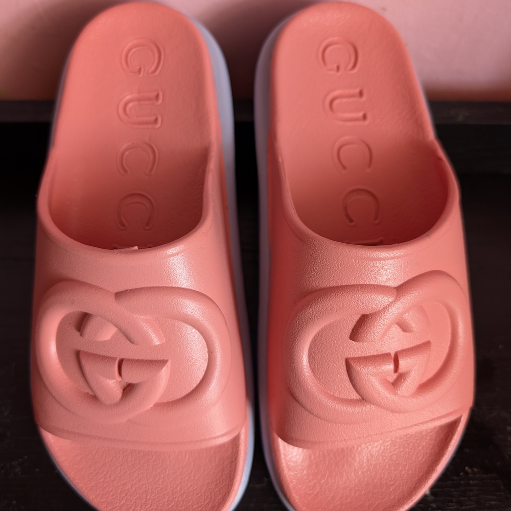 Gucci Coral Slide Sandals
